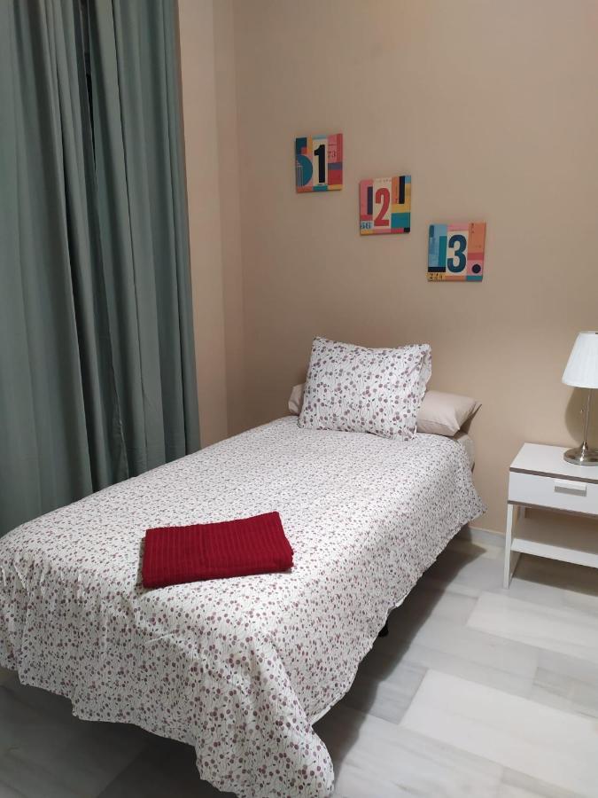 Centrico Y Luminoso Con 2 Dormitorios. A/C + Wifi 塞维利亚 外观 照片